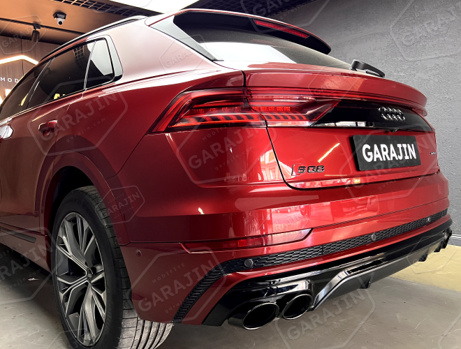 Audi Q8 (2018-Sonrası) RSQ8 Siyah Difüzör ve Egzoz Seti
