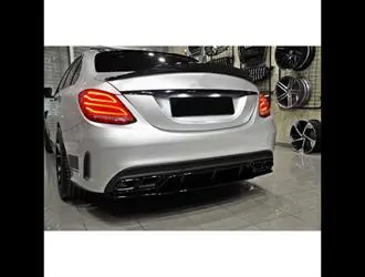 C Serisi W205 (2015-2018) C63 Siyah Difüzör ve Siyah Egzoz Seti
