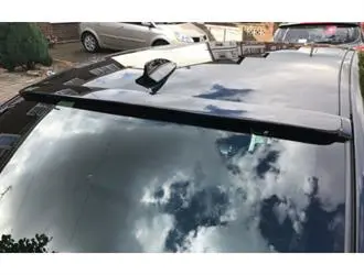 E90 Cam Üstü Spoiler - Parlak Siyah