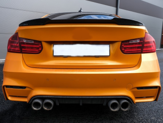 F30 M4 Görünüm Spoiler - Parlak Siyah