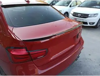 F30 M4 Görünüm Spoiler - Parlak Siyah