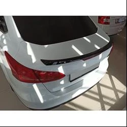 Focus 3 Makyajlı Parlak Siyah Hybrid Spoiler