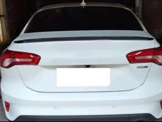 Focus 4 Parlak Siyah Hybrid Spoiler