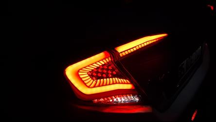 Civic FC5 Kırmızı Omurga Led Stop
