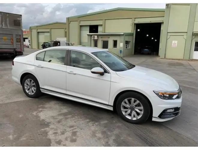 Passat B8 R-Line Yan Marşpiyel