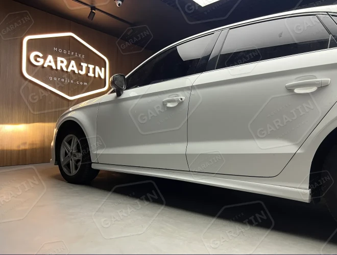 Audi A3 (2013-2016) Sedan RS3 Marşpiyel