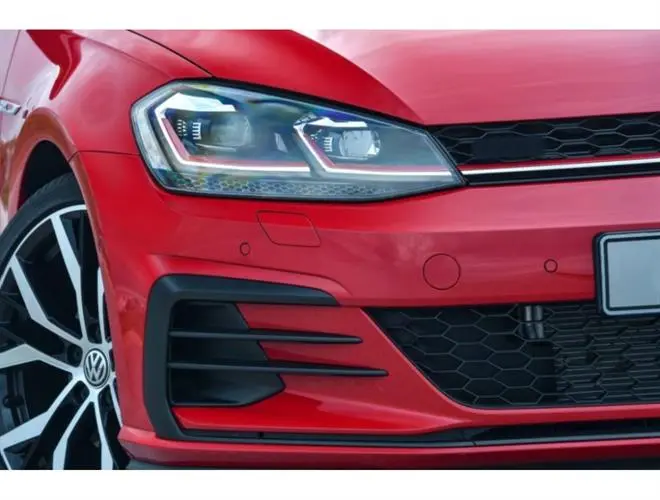 Golf 7.5 GTI Kırmızı J Led Far