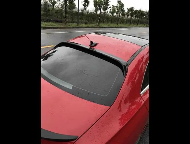 CLA W117 (2013-2016) Cam Üstü Spoiler Parlak Siyah