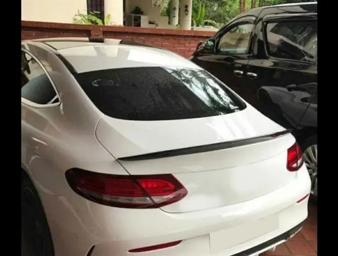 E Serisi W213 (2016-2020) Coupe Spoiler Parlak Siyah