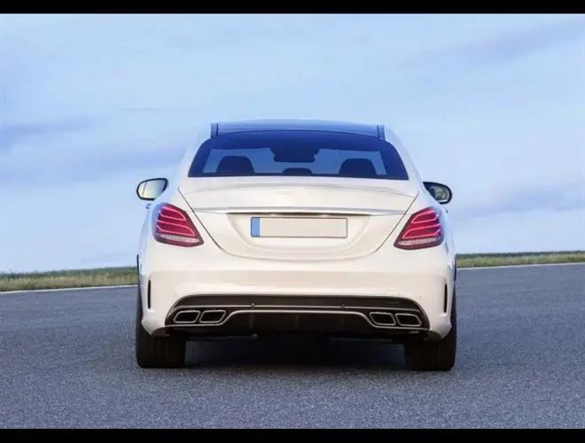 C Serisi W205 (2015-2018) C Coupe Difüzör ve Siyah Egzoz Seti Parlak Siyah