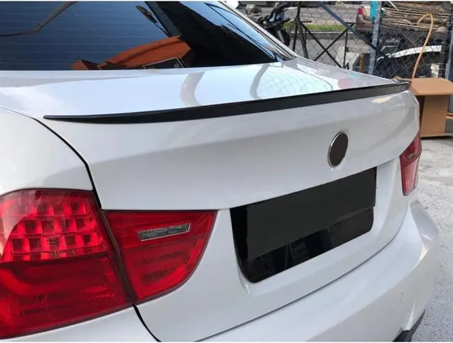 E90 M Performans Spoiler - Parlak Siyah