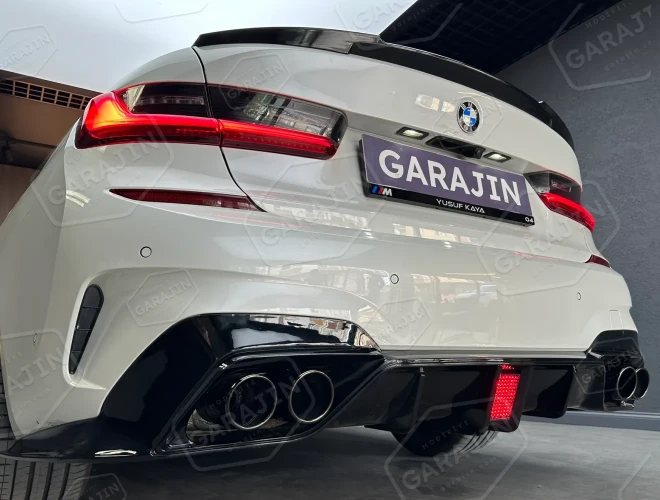 G20 M3 Görünüm GTS Difüzör Seti (Çakarlı ve Egzozlu)