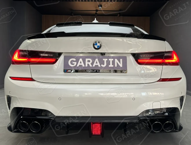 G20 M3 Görünüm GTS Difüzör Seti (Çakarlı ve Egzozlu)