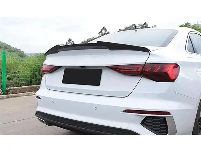 Audi A3 (2021-Sonrası) Sedan M4 Spoiler Piano Black