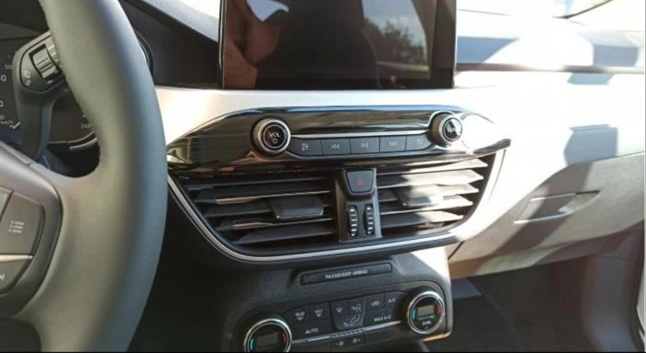 Focus 4 Titanyum Siyah Orta Panel Kaplama
