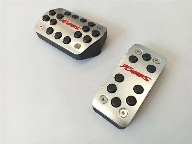 Focus 3 Makyajlı Kırmızı Yazı Otomatik Vites Pedal Seti