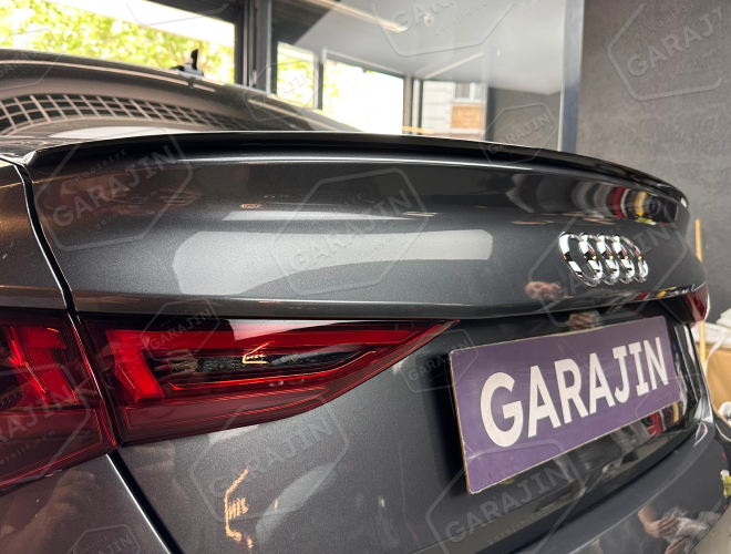 Audi A3 (2021-Sonrası) Sedan S3 Spoiler Piano Black