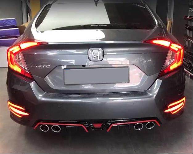 Civic FC5 Kırmızı Şeritli Parlak Siyah 4 Egzoz Difüzör