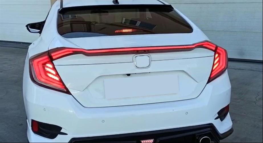 Civic FC5 Hareketli Sinyalli Led Stop ve Kırmızı Spoiler Takımı