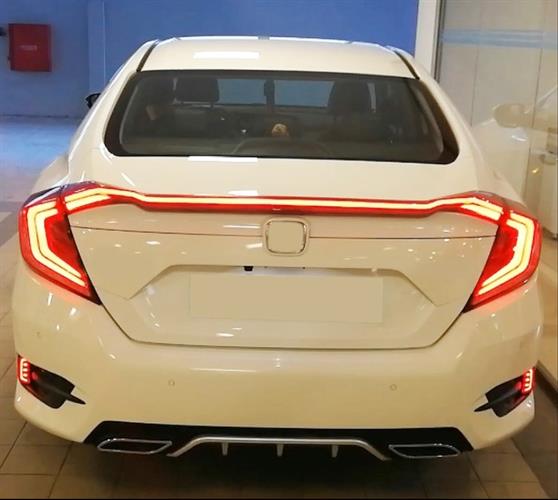 Civic FC5 Hareketli Sinyalli Led Stop ve Kırmızı Spoiler Takımı