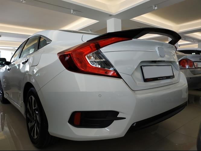 Civic FC5 Boyasız V Style Spoiler